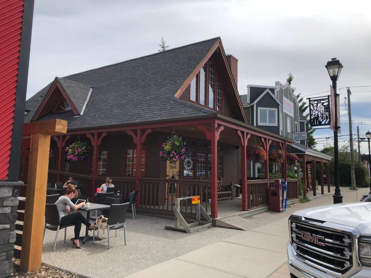 Rocky Mountain View Bed & Breakfast Кокрейн Экстерьер фото